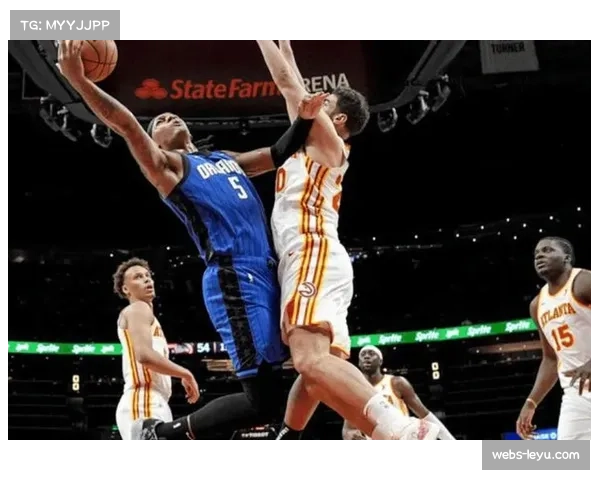 沃克38分空砍成为背景板 老鹰后卫个人表现难阻团队失利 沃克38分空砍成为背景板 老鹰后卫个人表现难阻团队失利